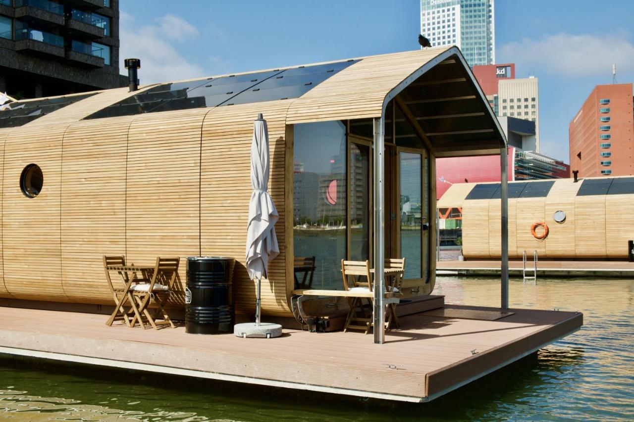 Villa Wikkelboat Nr1 At Floating Rotterdam Rijnhaven Extérieur photo