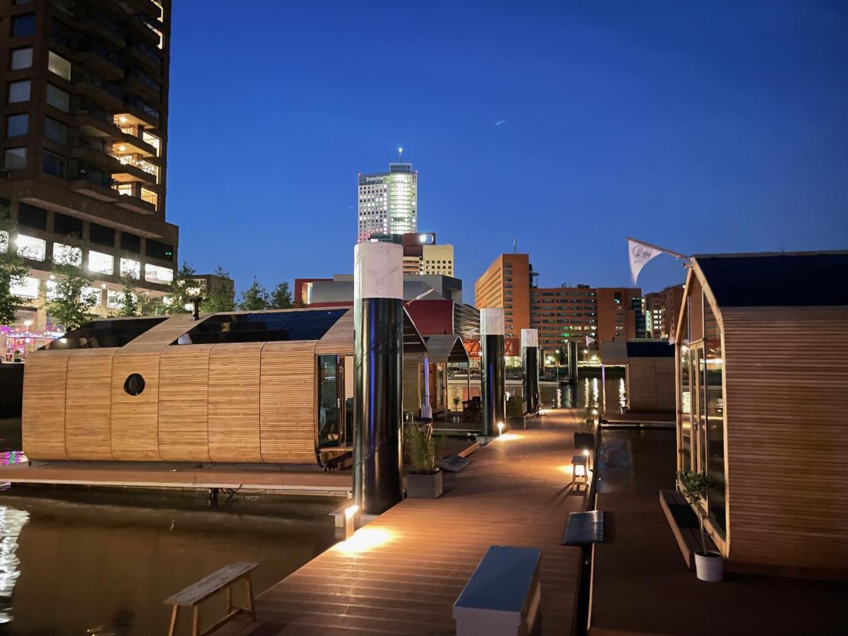 Villa Wikkelboat Nr1 At Floating Rotterdam Rijnhaven Extérieur photo